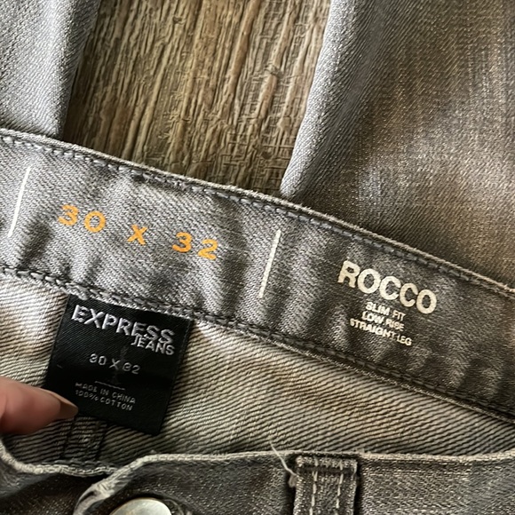 EXPRESS MEN RICCO SLIM FIT, LOW RISE, STRAIGHT LEG, 30X32 - Picture 4 of 12